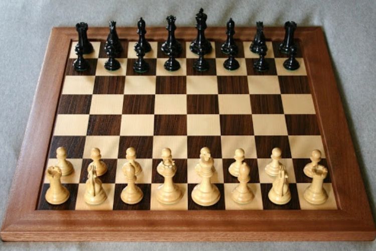 quelle est la position des pieces sur un jeu d'echec?